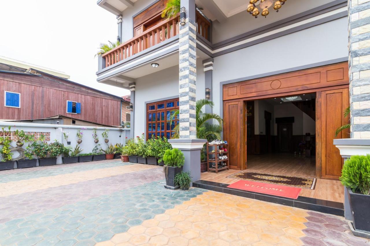 Aniza Angkor Villa Сіємреап Екстер'єр фото